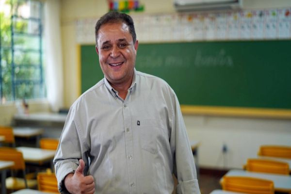 Batatinha destina mais R$ 1 milhão em verbas para a educação do Oeste