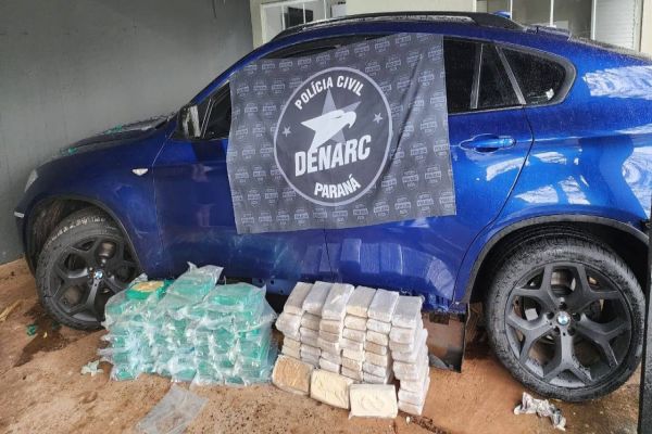 Imagem referente a notícia: PC e Denarc de Cascavel apreende BMW X6 carregada com cocaína e crack na BR-277 no Oeste do Paraná