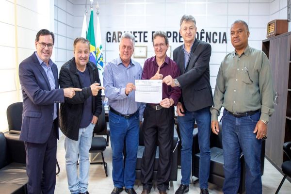 “A fila andou”, diz Alécio sobre exames e cirurgias feitos com recursos de emendas