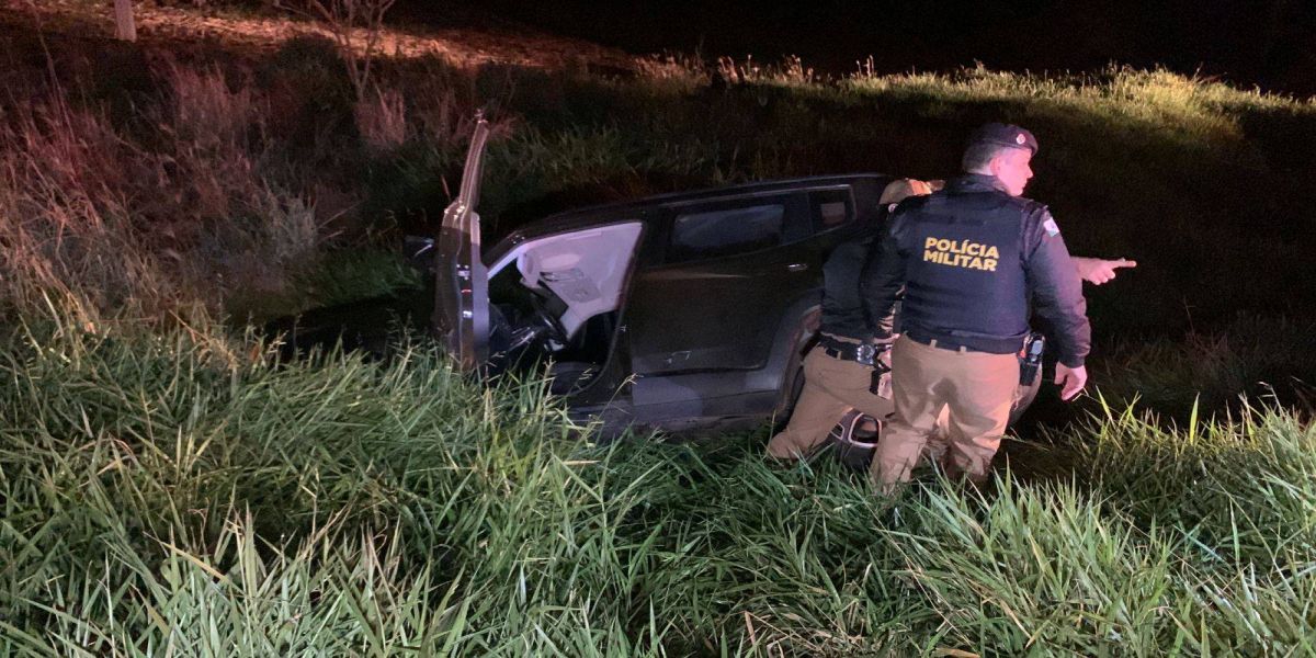 Condutor de 49 anos se envolve em acidente na PR-486 após fugir de abordagem da PM em Cascavel