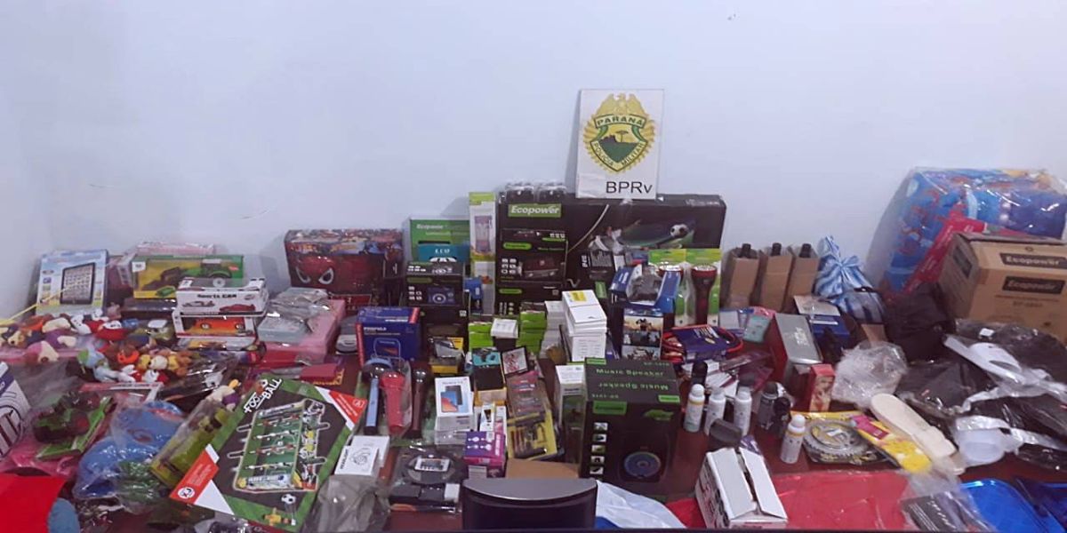 BPRv apreende veículo com carga de mercadorias do Paraguai na PR-180 em Cascavel