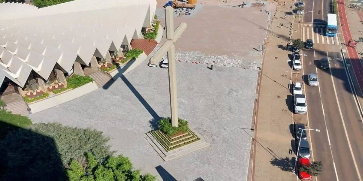 Estacionamento da Catedral de Cascavel recebe reforma e novo sistema de controle