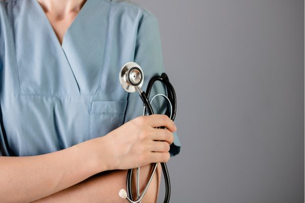 Governo Federal libera mais de R＄83 milhões para viabilizar pagamento do piso da enfermagem no PR