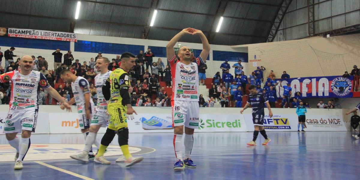 Cascavel Futsal vence São Lourenço e se mantém forte na Liga Nacional de Futsal