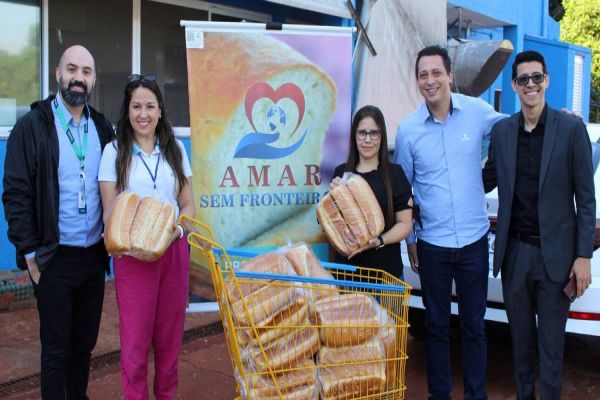 Sicoob Três Fronteiras incentiva comunidade a doar alimentos ao Lar dos Velhinhos