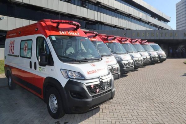 Josias de Souza pede que Prefeitura pague piso estadual para motoristas de ambulância