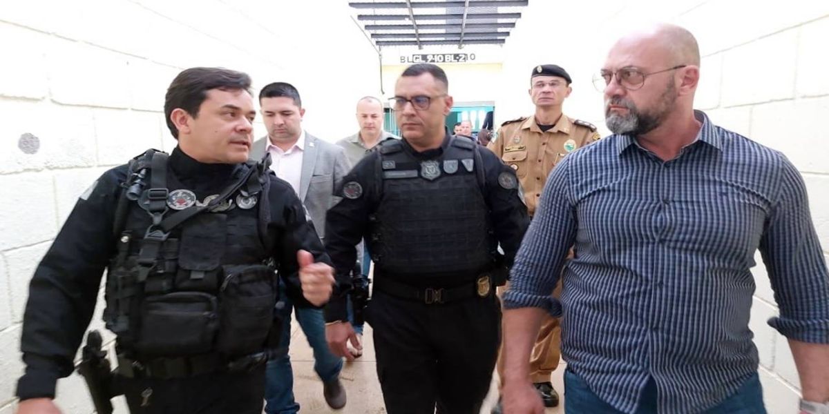 Secretário Hudson visita Penitenciária Estadual em Cascavel