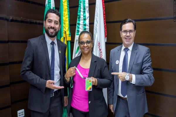 Cordão de Girassol será usado para identificar pessoas com deficiências ocultas