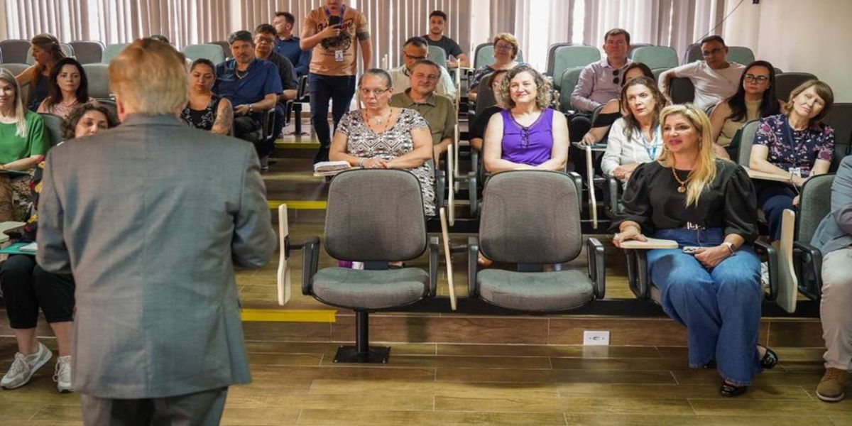 Novo projeto vai conectar alunos de escolas estaduais com a rede Sine