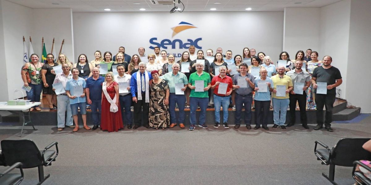 Novos conselheiros tomam posse no Conselho Municipal dos Direitos da Pessoa Idosa