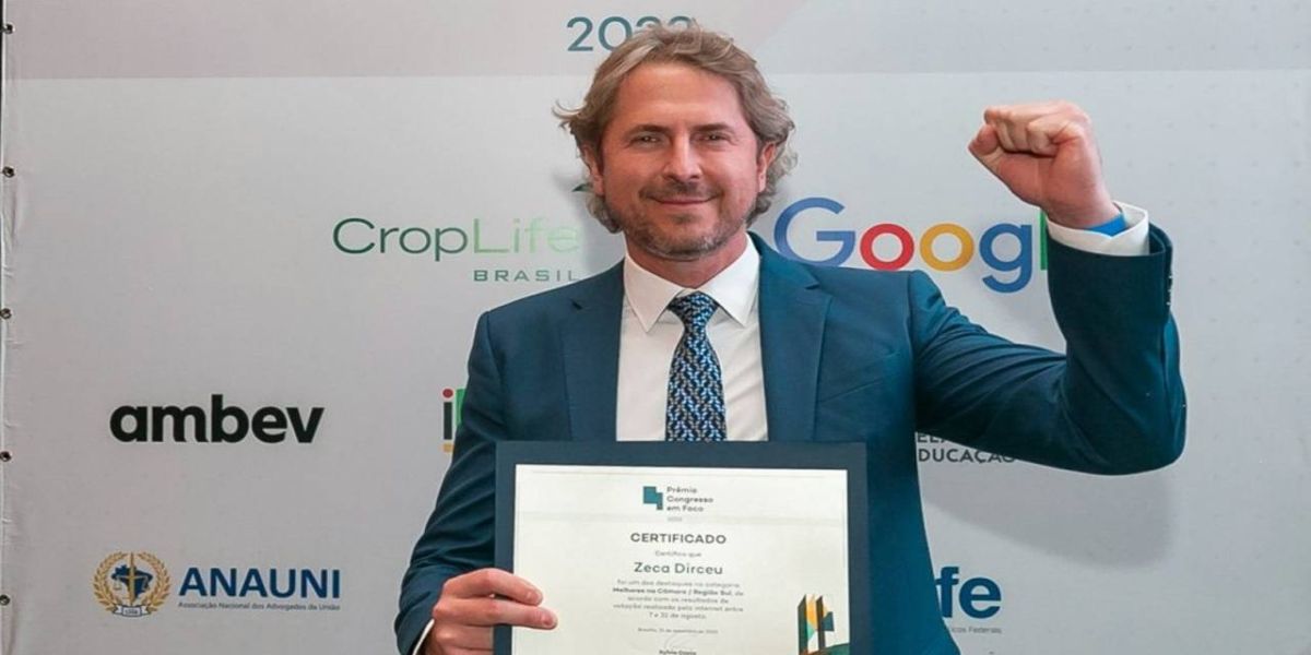 Deputado Federal Zeca Dirceu recebe Prêmio Congresso em Foco como o melhor do Paraná
