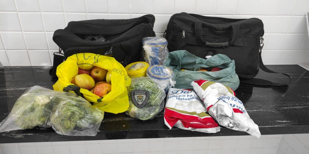 Mulher é detida após furtar alimentos em Cmei no bairro Santa Cruz