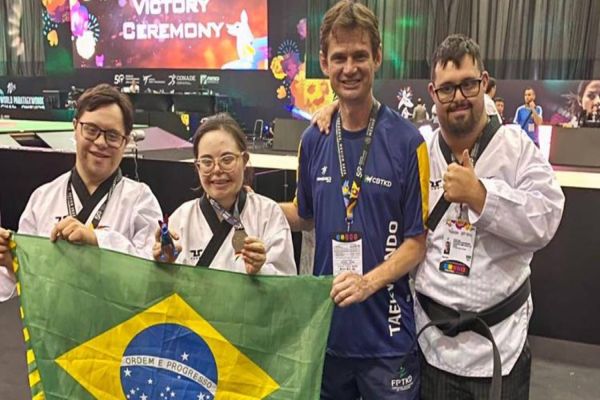 Paratleta de Cascavel, Beatriz Silvestre Belter brilha no Campeonato Mundial de Parataekwondo