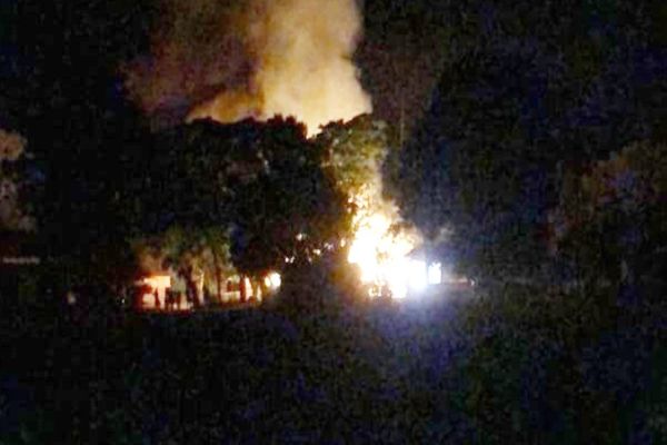 Idosa de 86 anos é encontrada carbonizada após incêndio em residência no distrito de Vila Nova