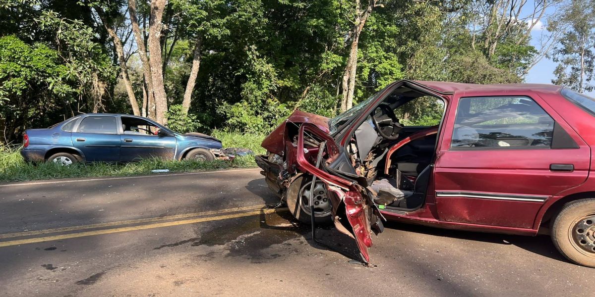 Mulher morre em acidente na PR-690 em Ampére