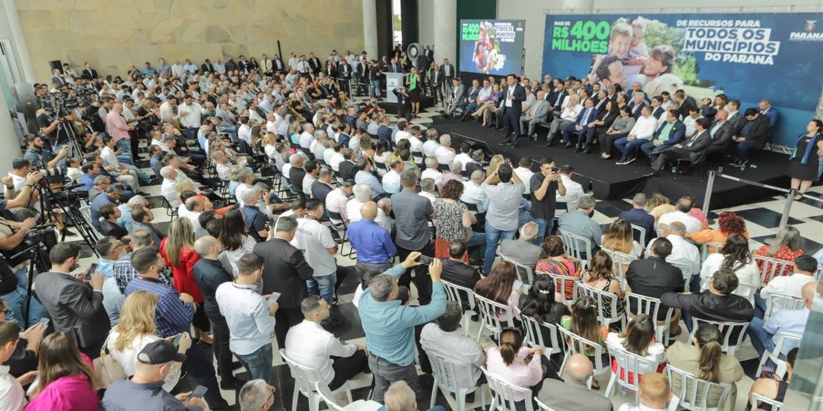 Prefeitos enaltecem repasse de R$ 455 milhões do Governo do Estado aos municípios