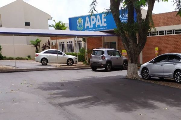Apae de Cascavel ganha sala de fisioterapia com recursos do Rotary