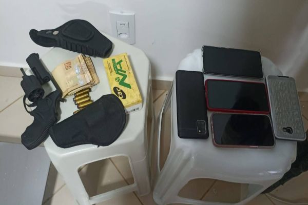 Imagem referente a notícia: Polícia Federal deflagra operação contra grupo criminoso que atua no tráfico interestadual de droga