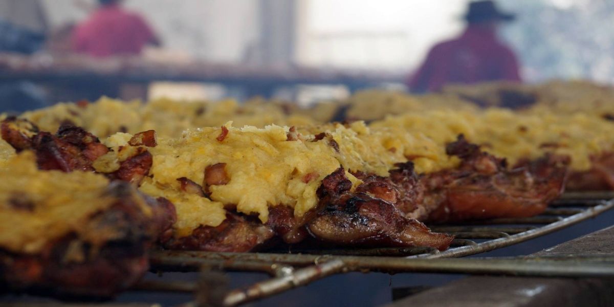 71ª Festa da Padroeira: Porco à Paraguaia deve reunir mais de mil pessoas