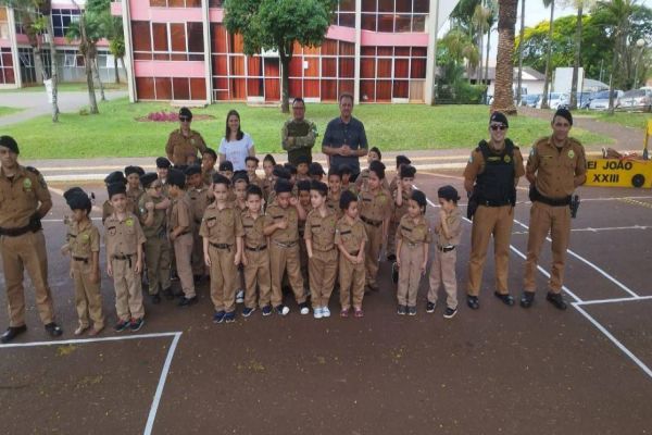 Polícia Militar realiza ação educativa de trânsito para crianças em Cafelândia