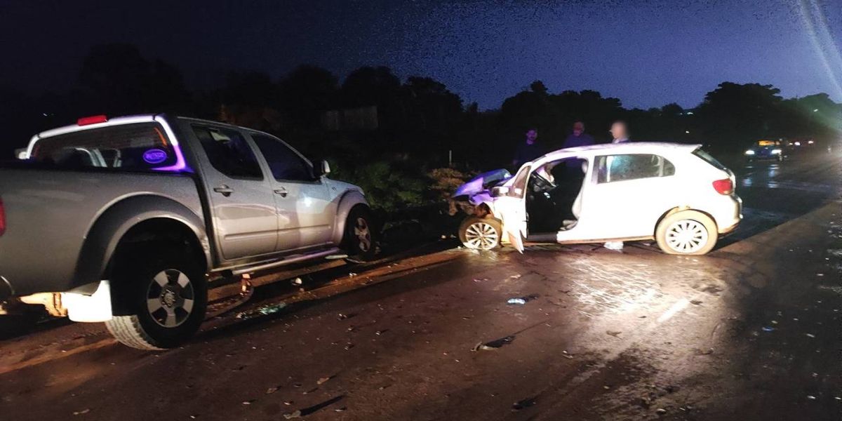 Carro de Cascavel se envolve em colisão frontal na na PR-473 em Espigão Alto do Iguaçu
