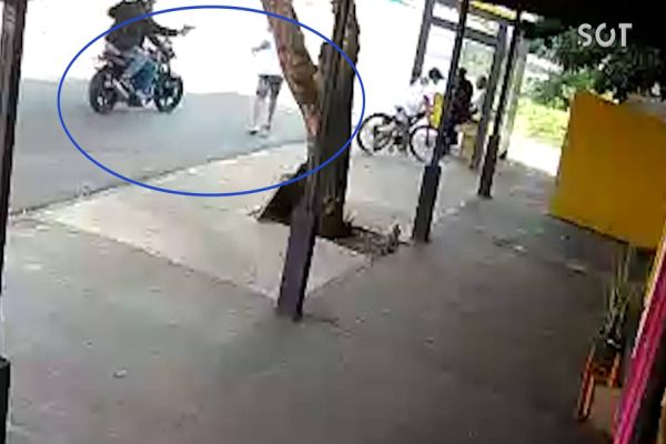 Câmera de segurança registra adolescente sendo executado a tiros no bairro 14 de Novembro