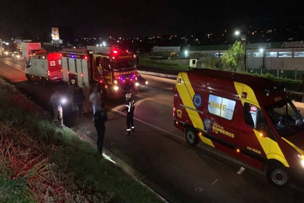 Policial Militar fica gravemente ferido após queda de moto na BR-277 em Cascavel