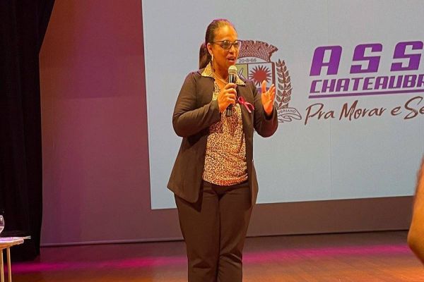 Professora Beth Leal representa Procuradoria da Mulher em Assis Chateaubriand