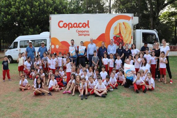 Escolas públicas municipais do Oeste do Paraná recebem Tilápia Copacol para merenda de alunos
