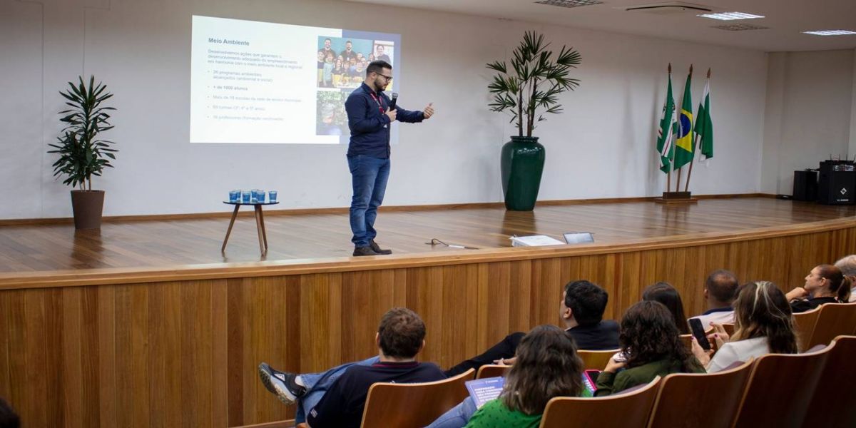 Biopark apresenta projeto de educação ambiental para municípios da AMOP