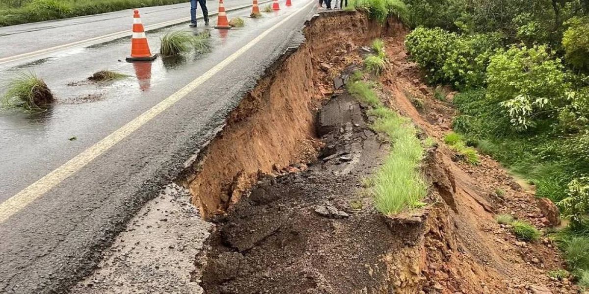 DNIT emite comunicado sobre as condições das rodovias no Paraná após fortes chuvas