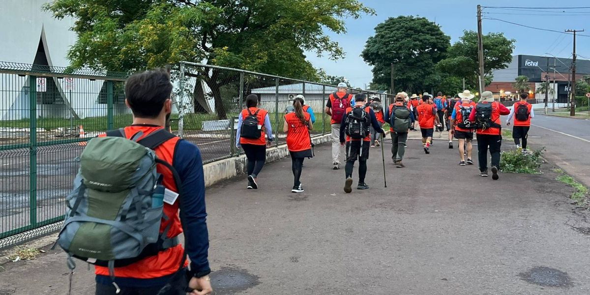 Peregrinos iniciam 15ª edição do Caminho Terra do Sol