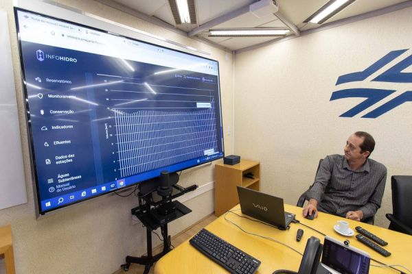 Sanepar disponibiliza sistema de monitoramento de bacias para Defesa Civil do Paraná