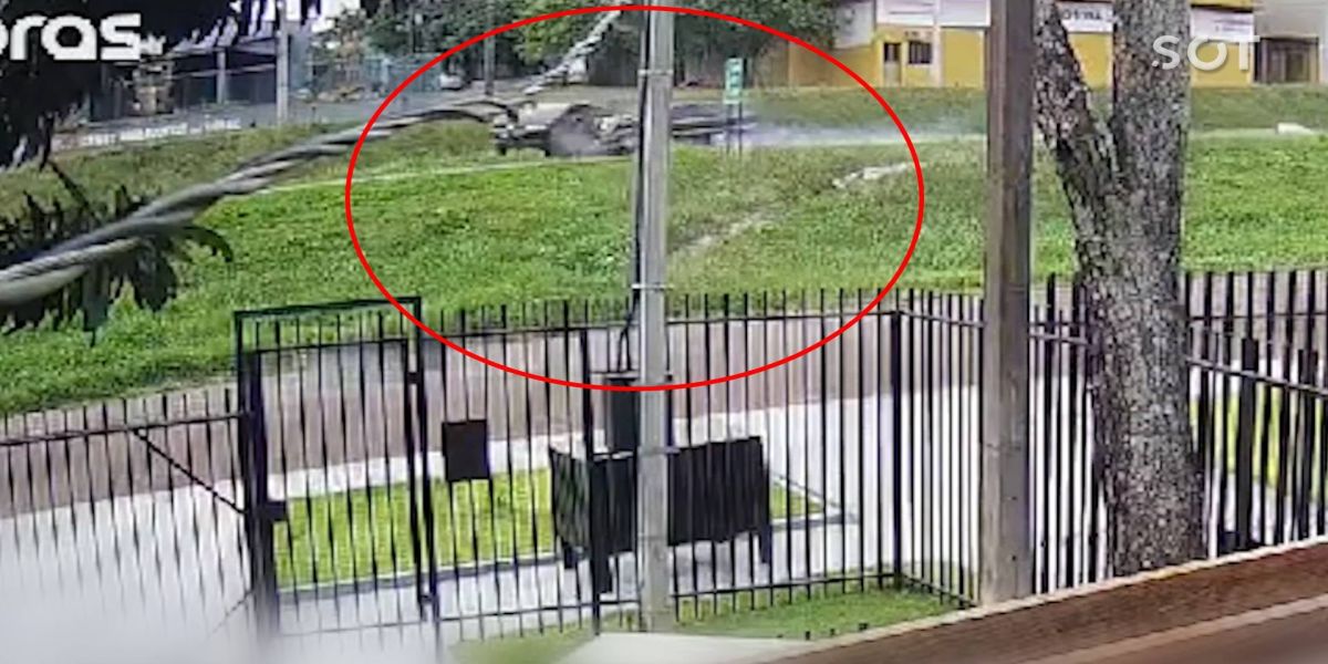 Quatro pessoas ficam feridas em acidente às margens da rodovia BR-277 no Trevo Carelli, em Cascavel