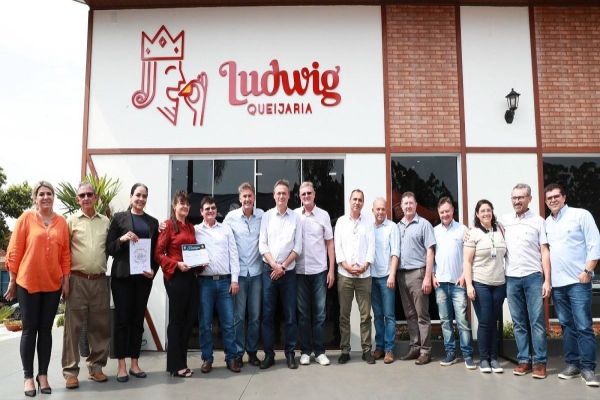 Agroindústria familiar recebe Certificado de Inspeção Municipal e expande produção de queijos