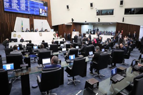 Conselho de Ética da Assembleia recebe representação disciplinar contra o deputado Renato Freitas