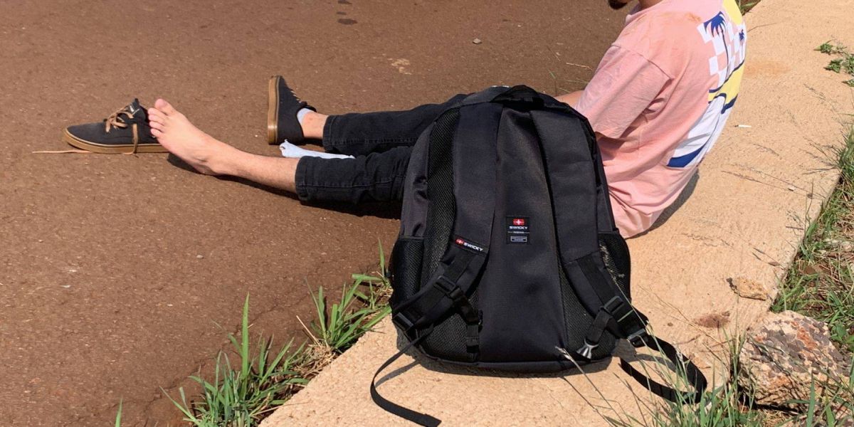 Jovem de 21 anos fica ferido após colisão de trânsito no Jardim Belmonte em Cascavel