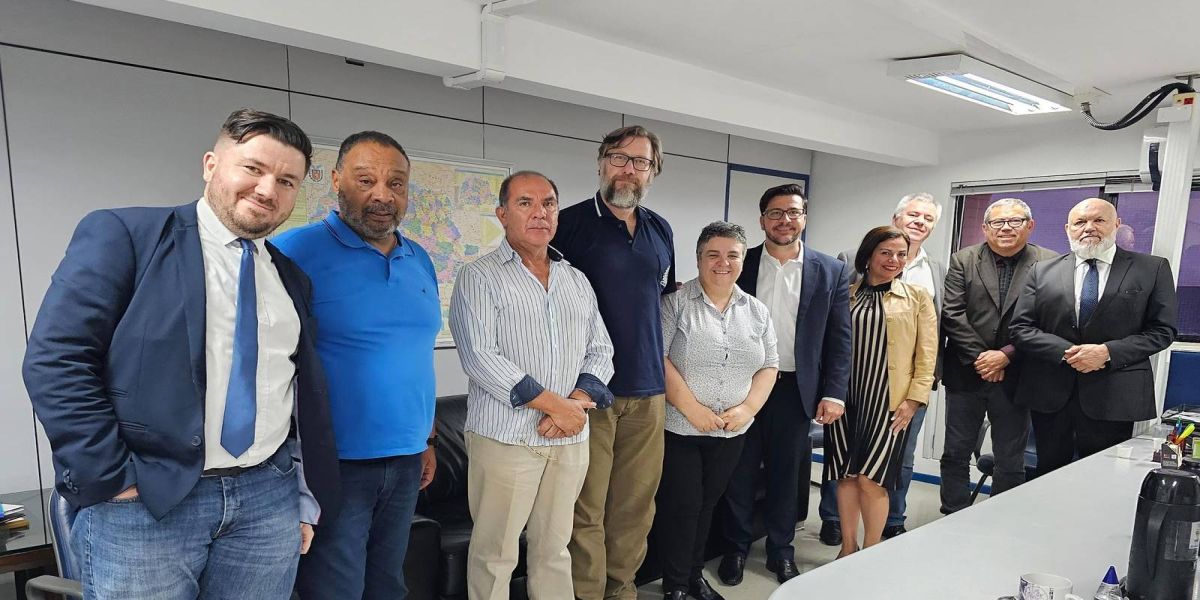 Deputado Arilson Chiorato denuncia mudanças no PDV da Copel e busca apoio no MPT/PR