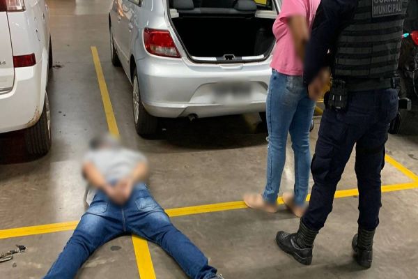 Guarda Municipal detém casal com carro furtado no bairro São Cristóvão