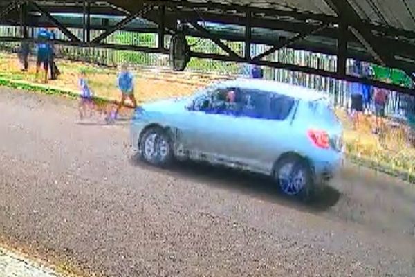 Criança escapa ilesa após atropelamento na Avenida Comil no Bairro Cascavel Velho