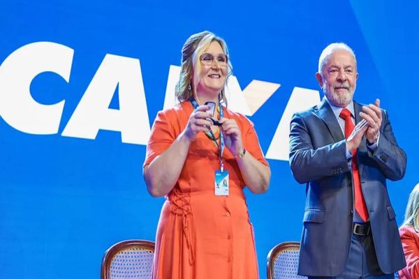 Presidente Lula demite presidente da Caixa Econômica Federal em meio a negociações políticas