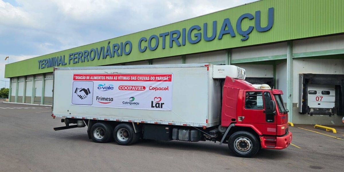Cooperativas do Oeste doam 10 toneladas de alimentos a vítimas das chuvas no sudoeste do Paraná