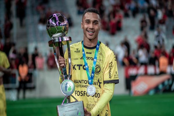 FC Cascavel informa retorno de Pedro Henrique para temporada 2024