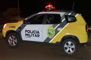 Três homens armados invadem apartamento e agridem morador durante roubo no bairro São Cristóvão, em Cascavel