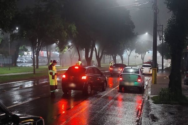 Blitz registra "racha", 38 condutores embriagados, não habilitados e manobras perigosas