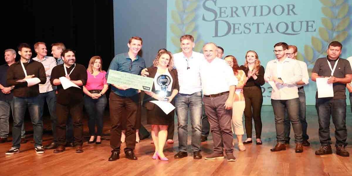 Troféu Servidor Destaque valoriza funcionários público de Cascavel
