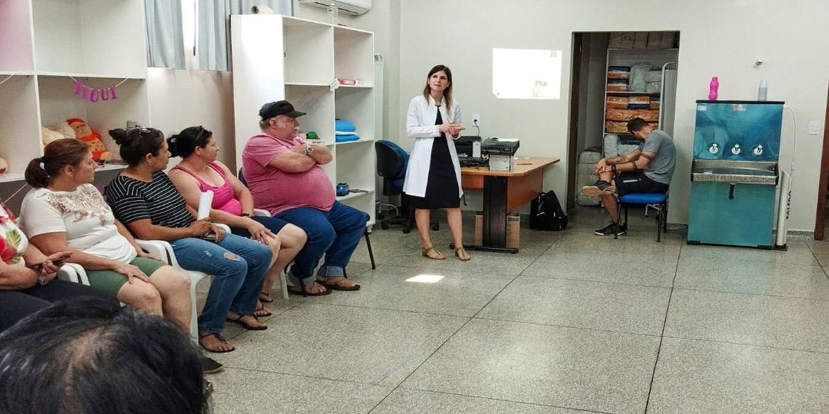 Quase 5 mil atendimentos são realizados em ações do Outubro Rosa em Toledo