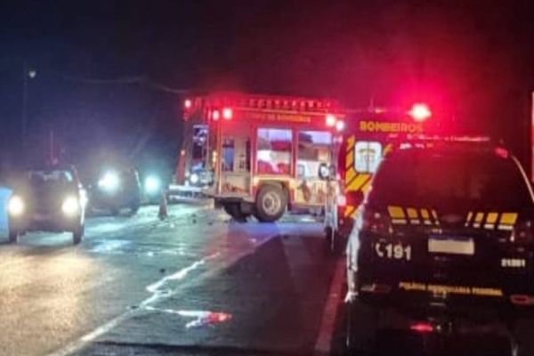 Grave acidente na BR 376 resulta em uma vítima fatal e três em estado grave