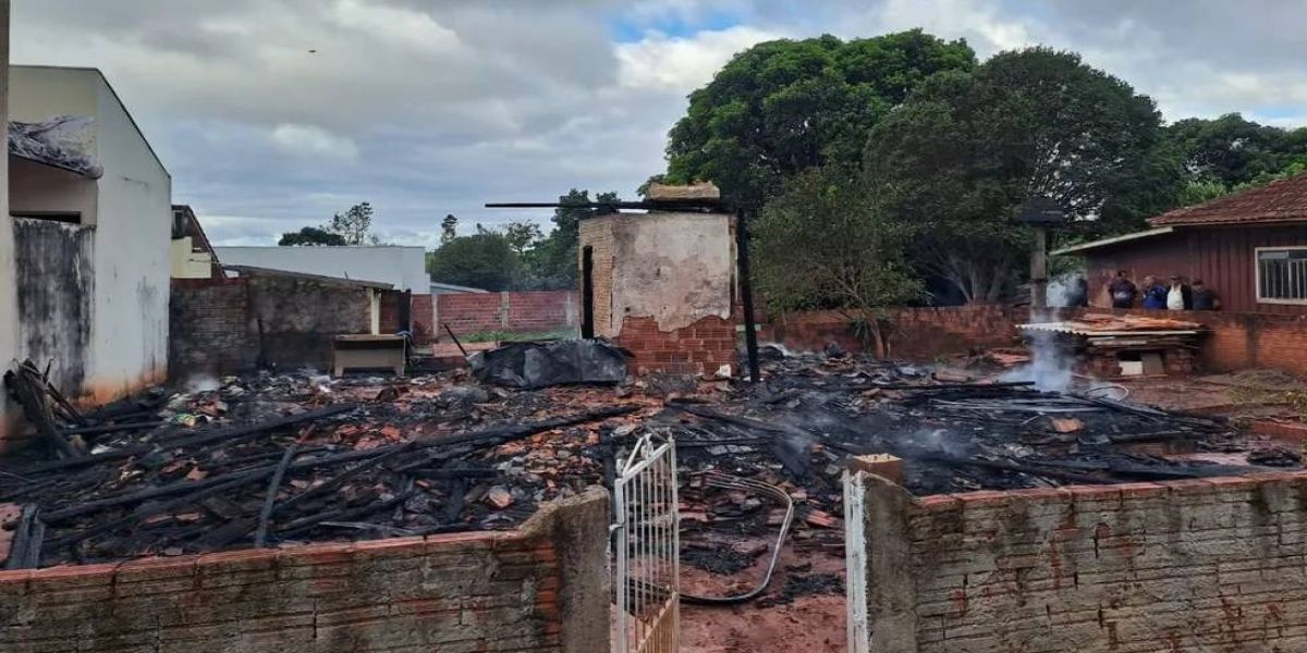Tragédia: Menino com deficiência visual morre carbonizado em incêndio no noroeste do Paraná