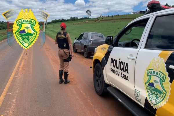 Polícia Rodoviária Estadual apreende droga e rádios comunicadores na PR-497 em Itaipulândia